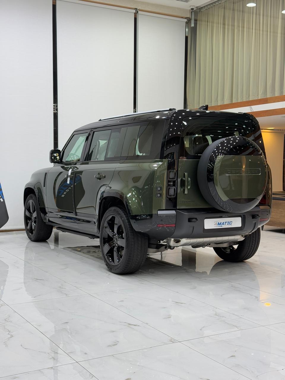 
								Land Rover Defender 110 X-Dynamic HSE 2026 full									