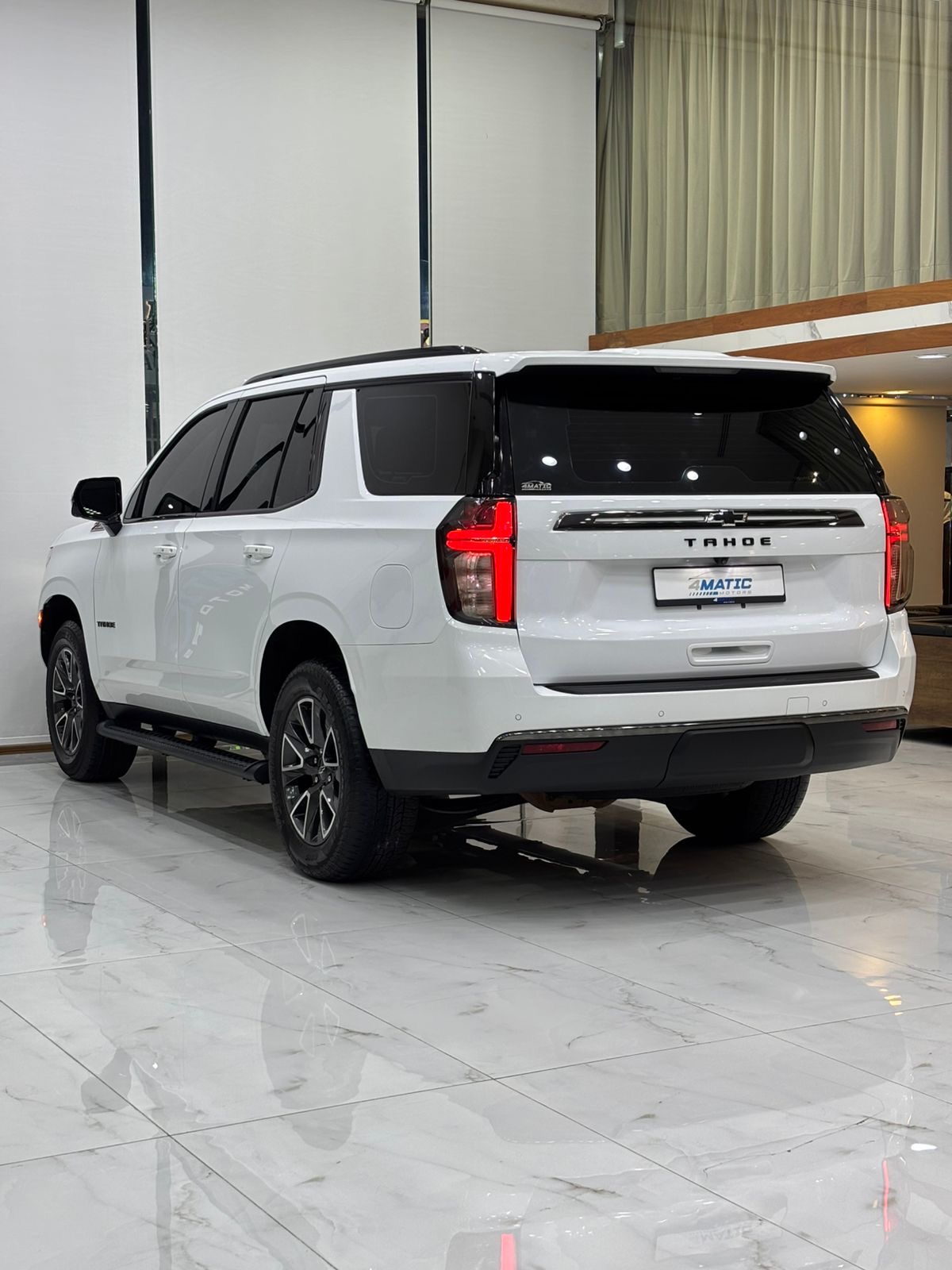 
								Chevrolet Tahoe Z71 2022 full									