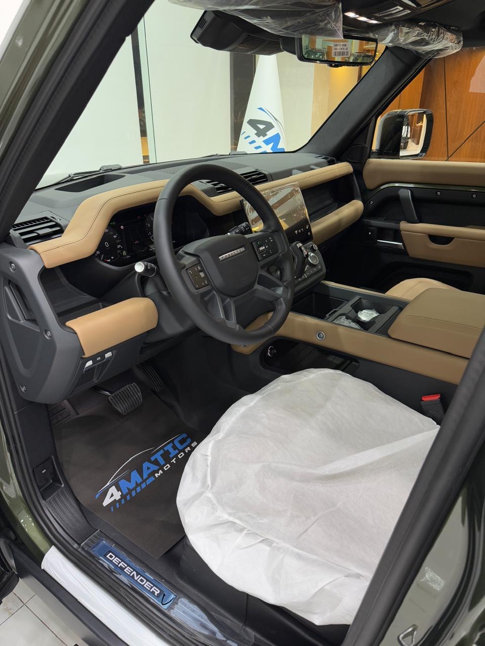 
								Land Rover Defender 110 X-Dynamic HSE 2026 full									