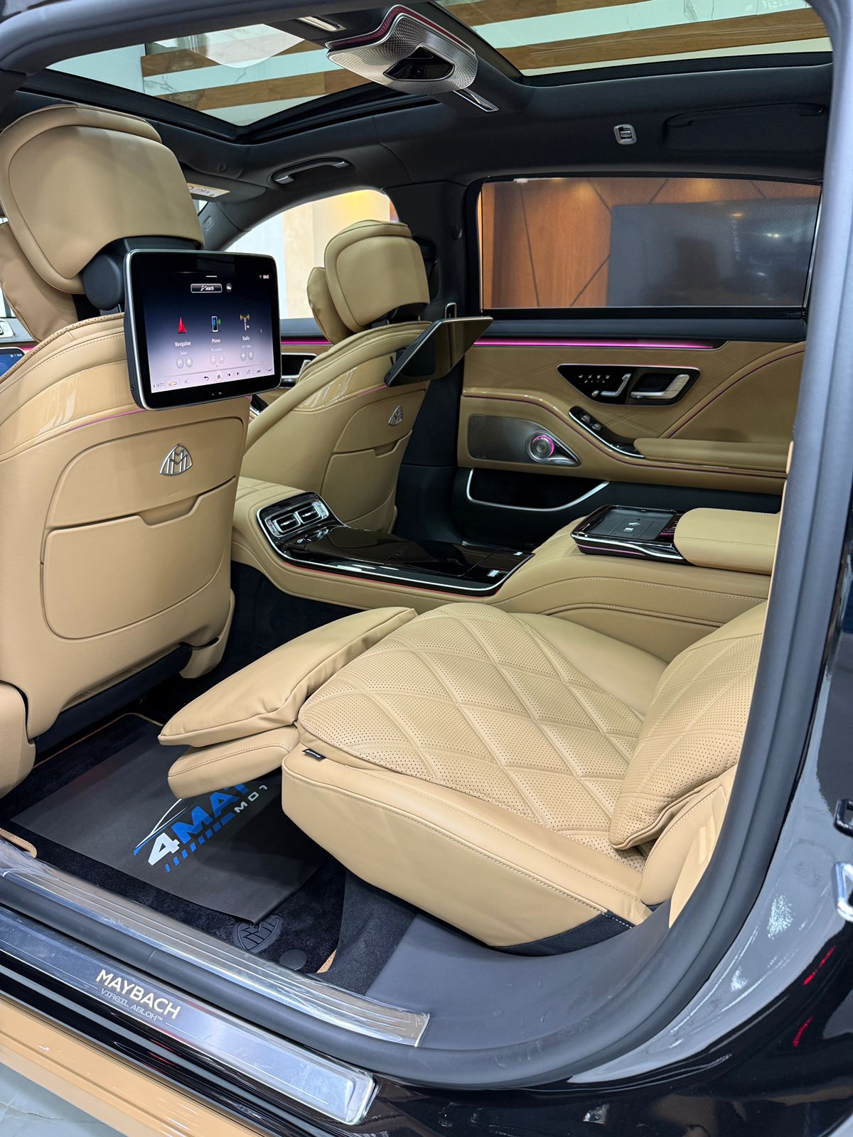 
								Mercedes-Maybach S-Class S 680 2023 full									
