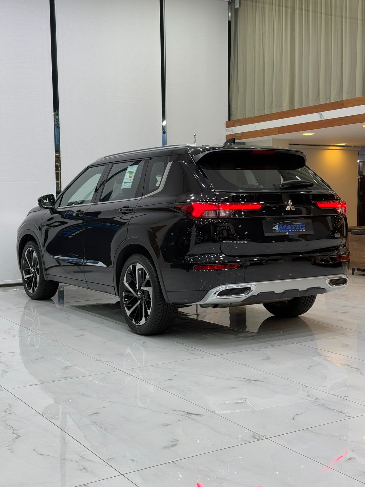 
								Mitsubishi Outlander GLX 2025 full									