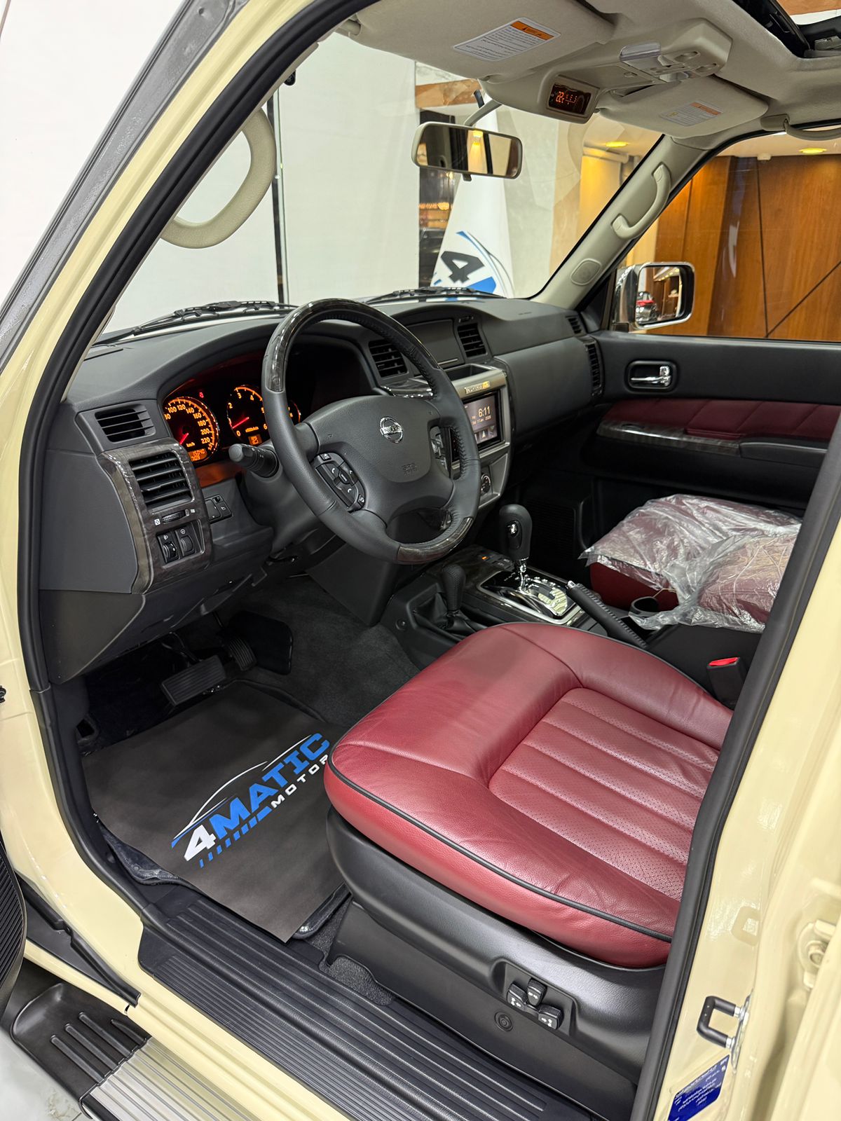 
								Nissan Patrol Safari Super Safari 2024 full									