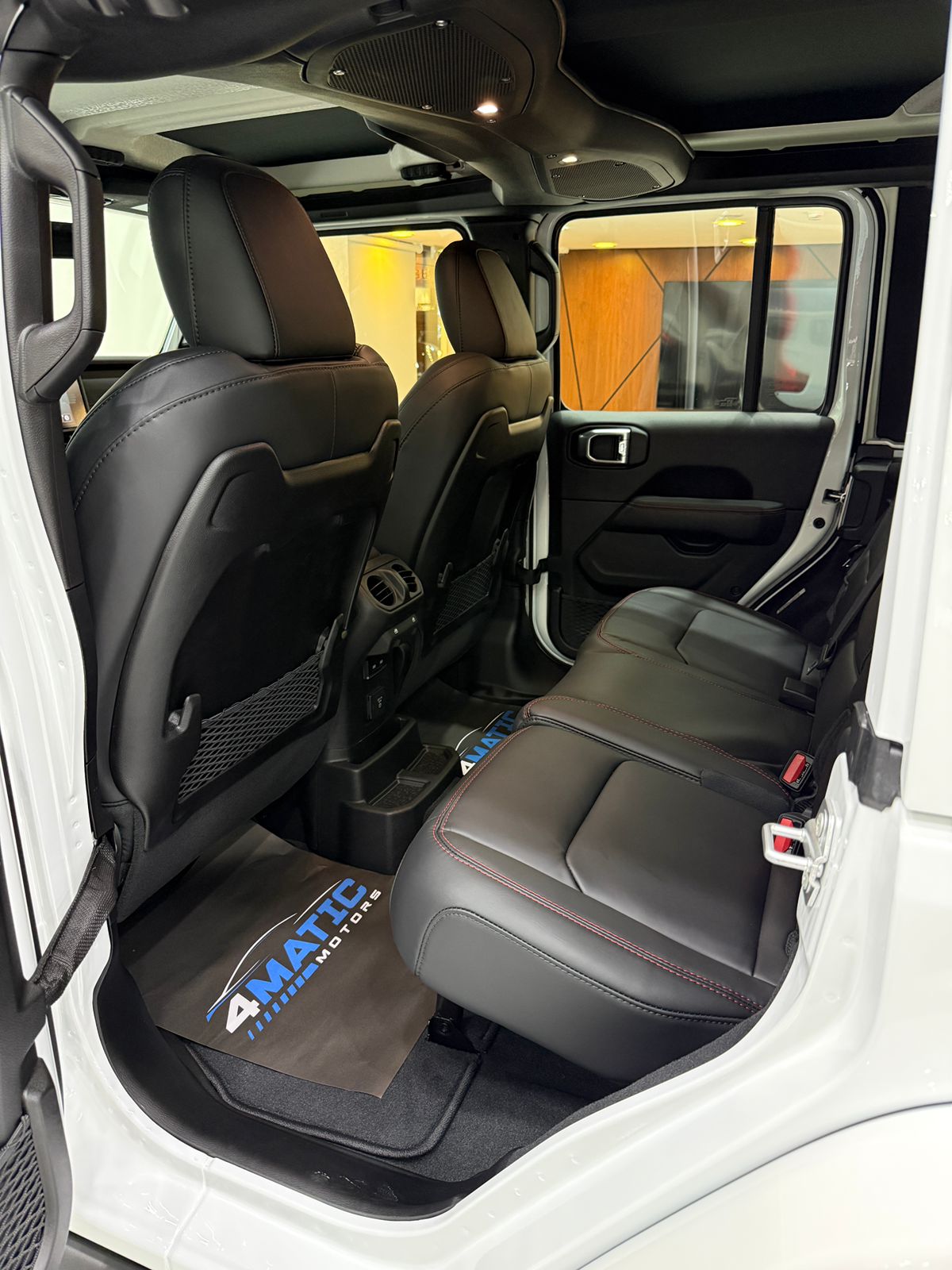 
								Jeep Wrangler Rubicon 2025 full									