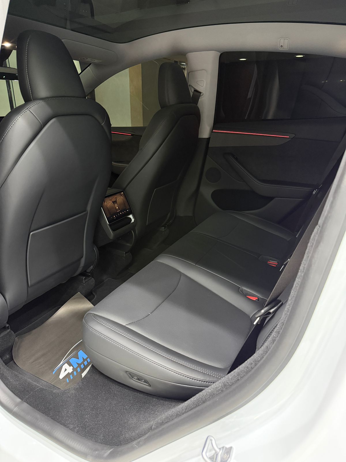 
								Tesla Model Y Long Range 2025 full									