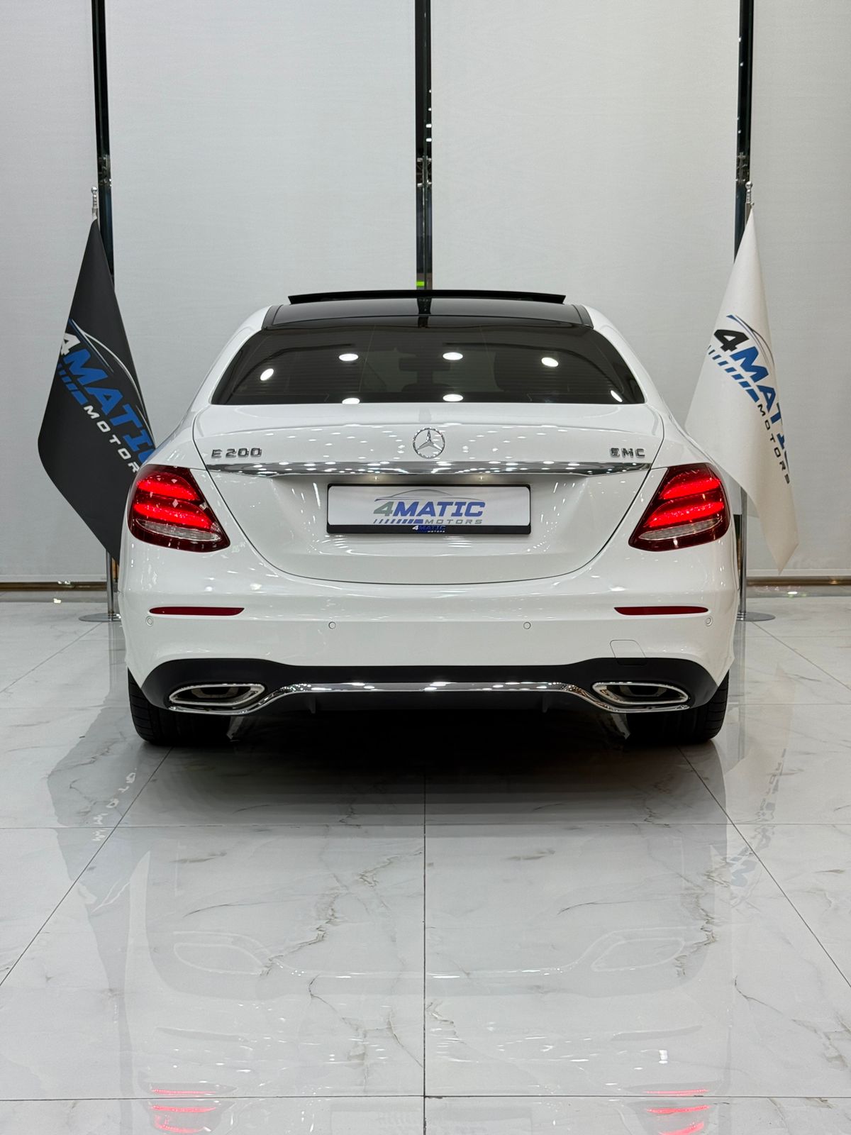 
								Mercedes-Benz E-Class E 200 2020 full									