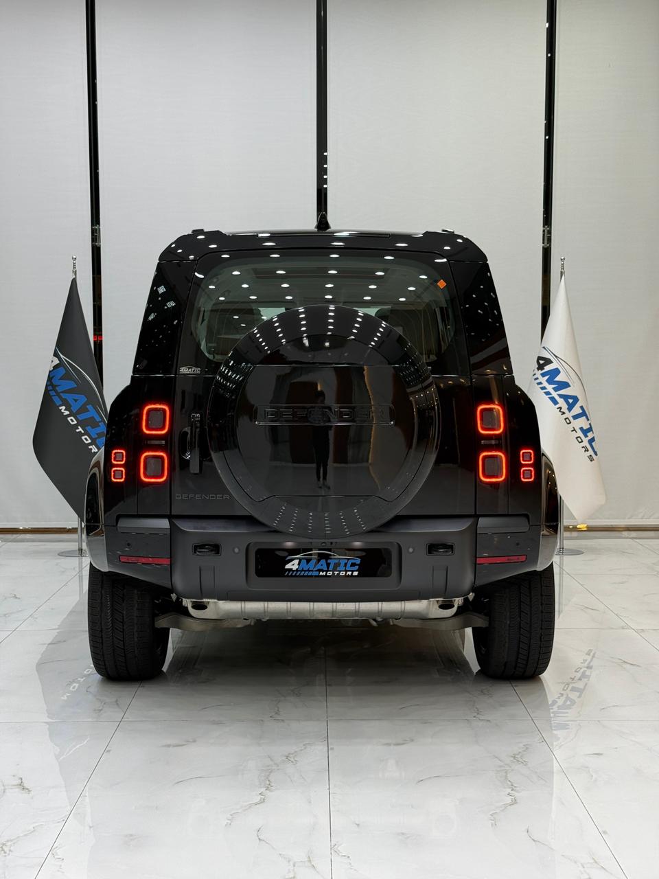 
								Land Rover Defender 110 X-Dynamic HSE 2026 full									