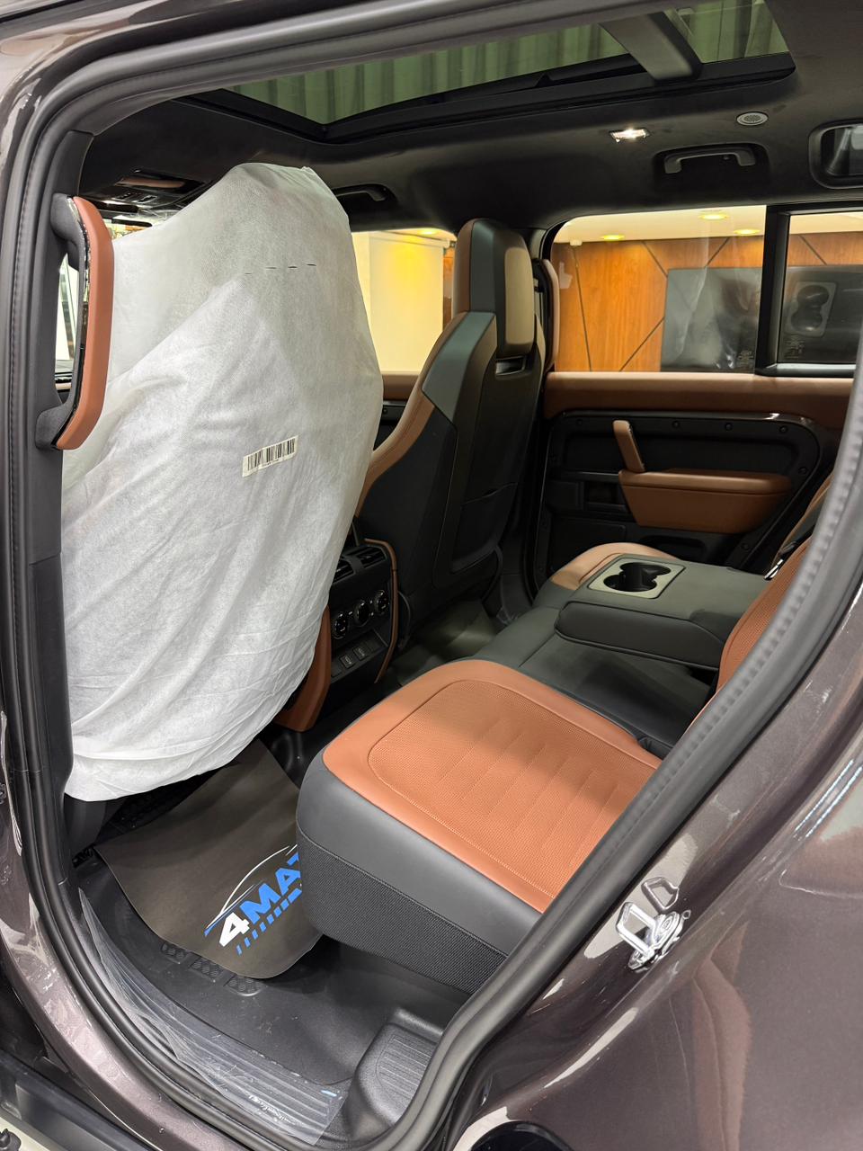 
								Land Rover Defender Octa (P635) 2026 full									