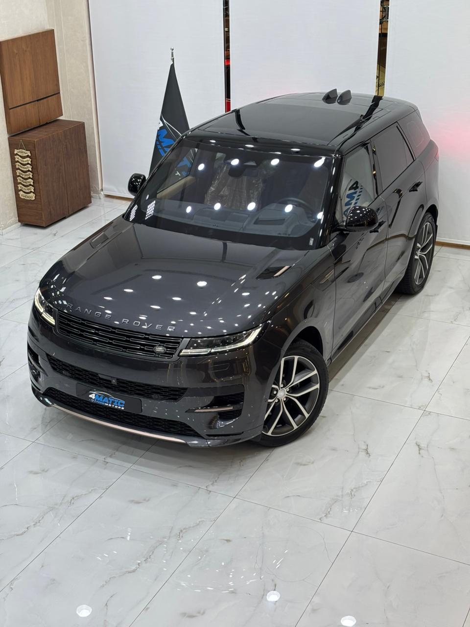 Land Rover Range Rover Sport HSE Dynamic 2023