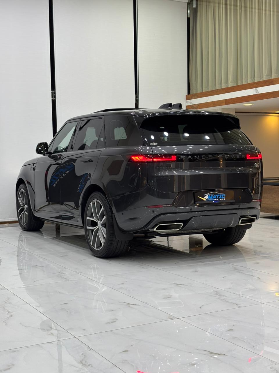 
								Land Rover Range Rover Sport HSE Dynamic 2023 full									