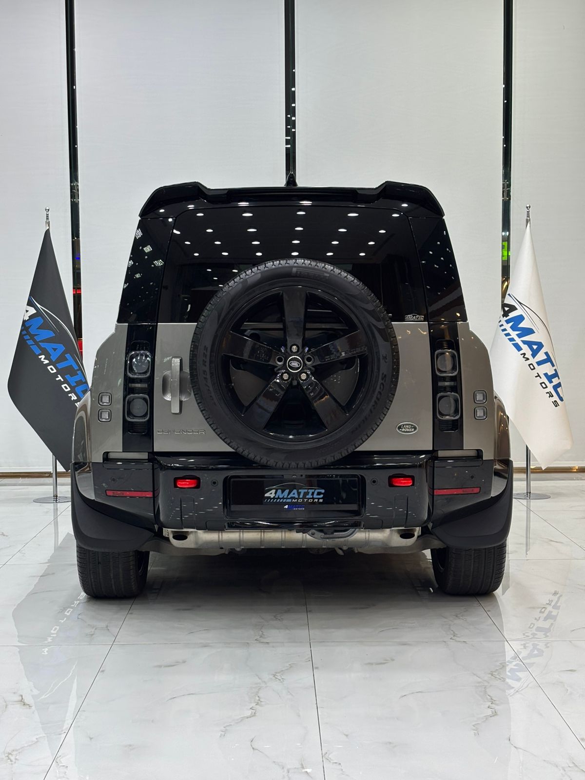 
								Land Rover Defender X (P400) 2023 full									