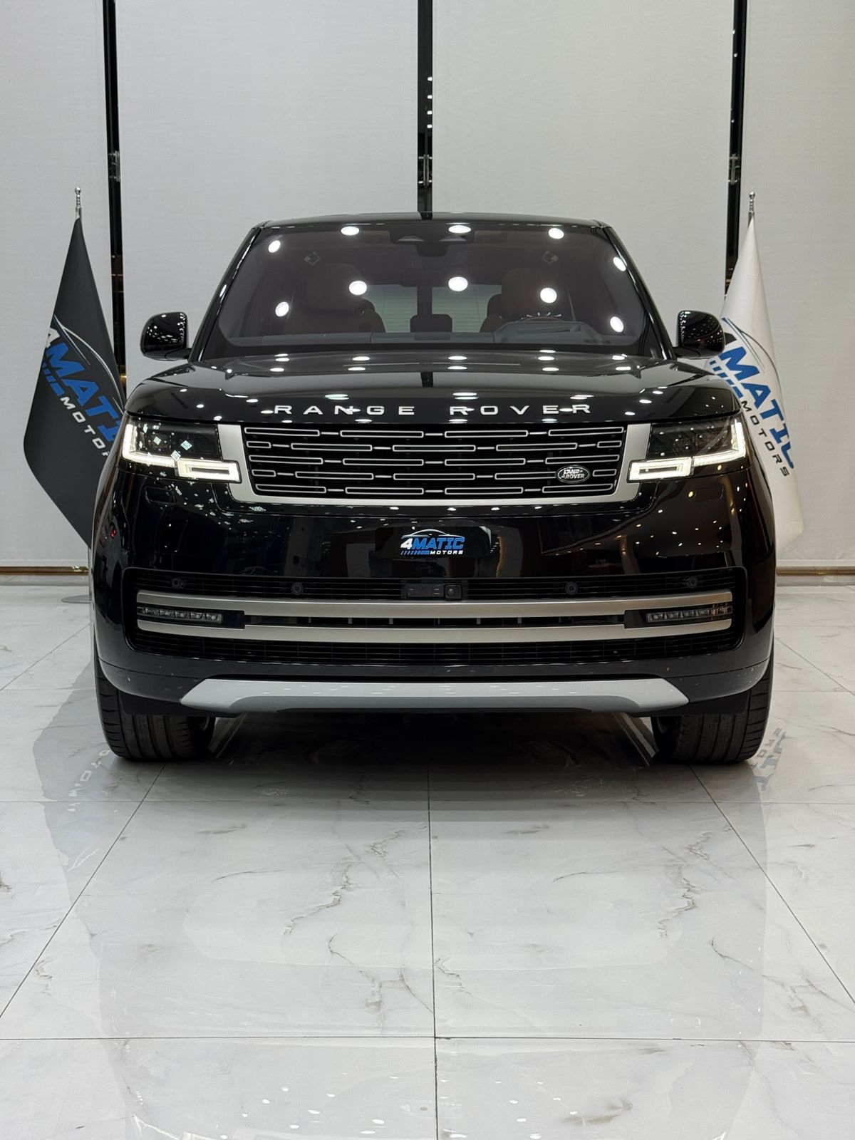 
								Land Rover Range Rover HSE P530 2023 full									