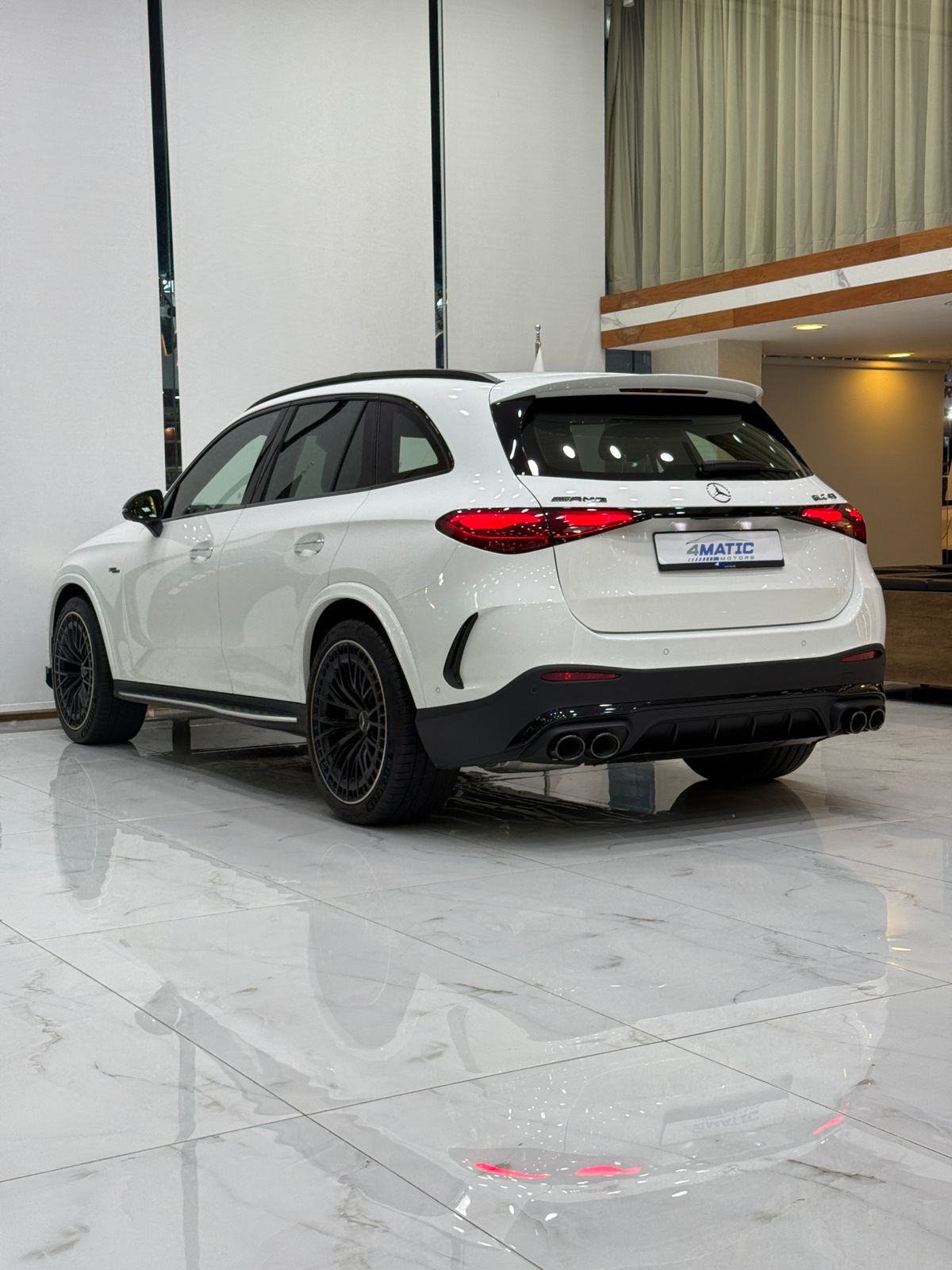 
								Mercedes-Benz GLC GLC 43 AMG 4Matic 2024 full									