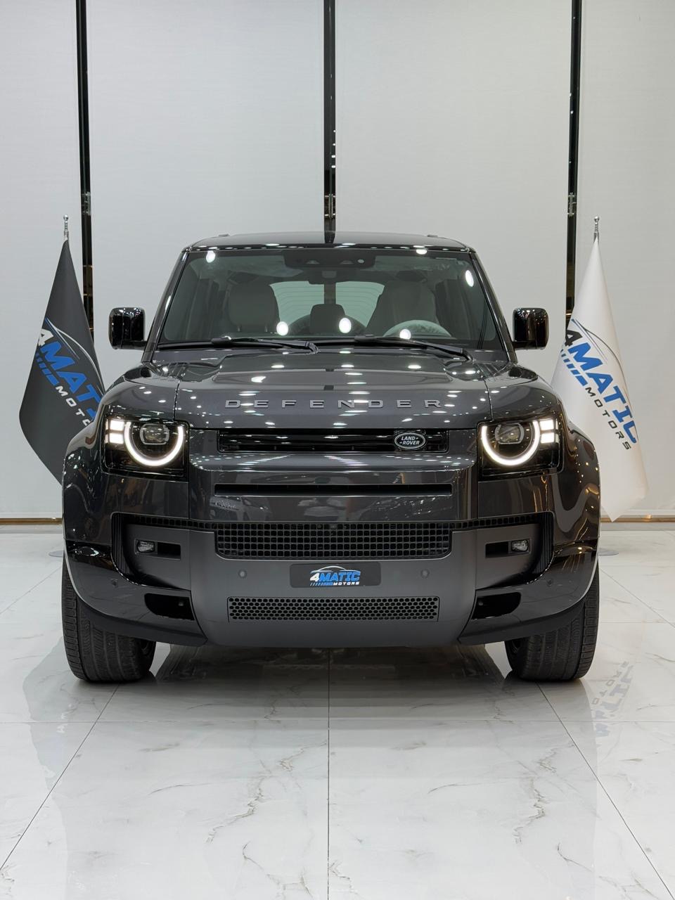 
								Land Rover Defender 110 X-Dynamic2026 full									