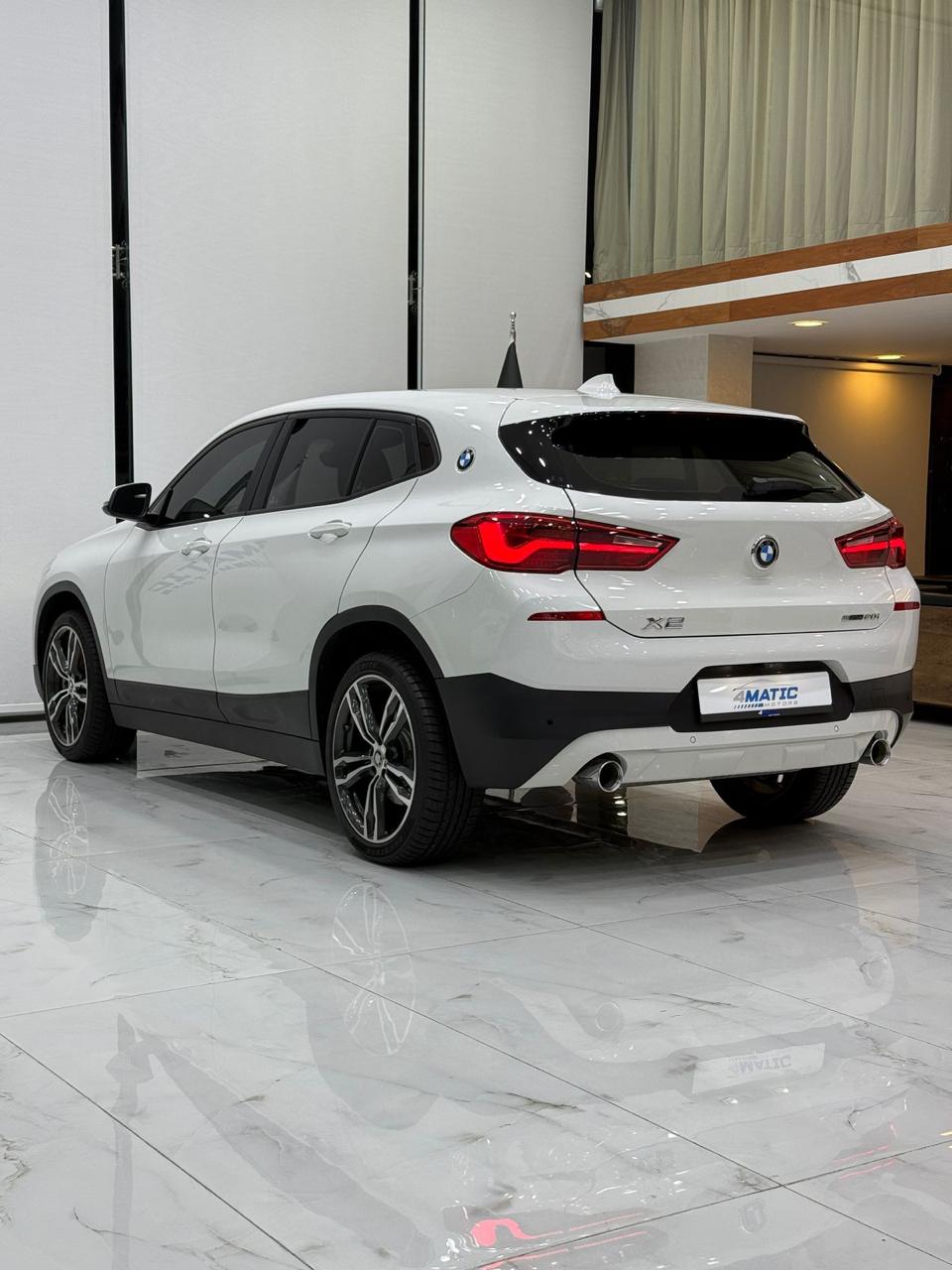 
								BMW X2 sDrive 20i 2020 full									