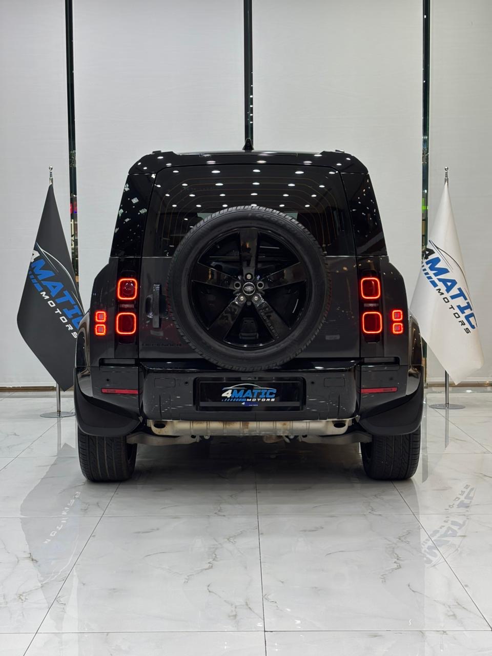 
								Land Rover Defender 110 HSE (P400) 2024 full									