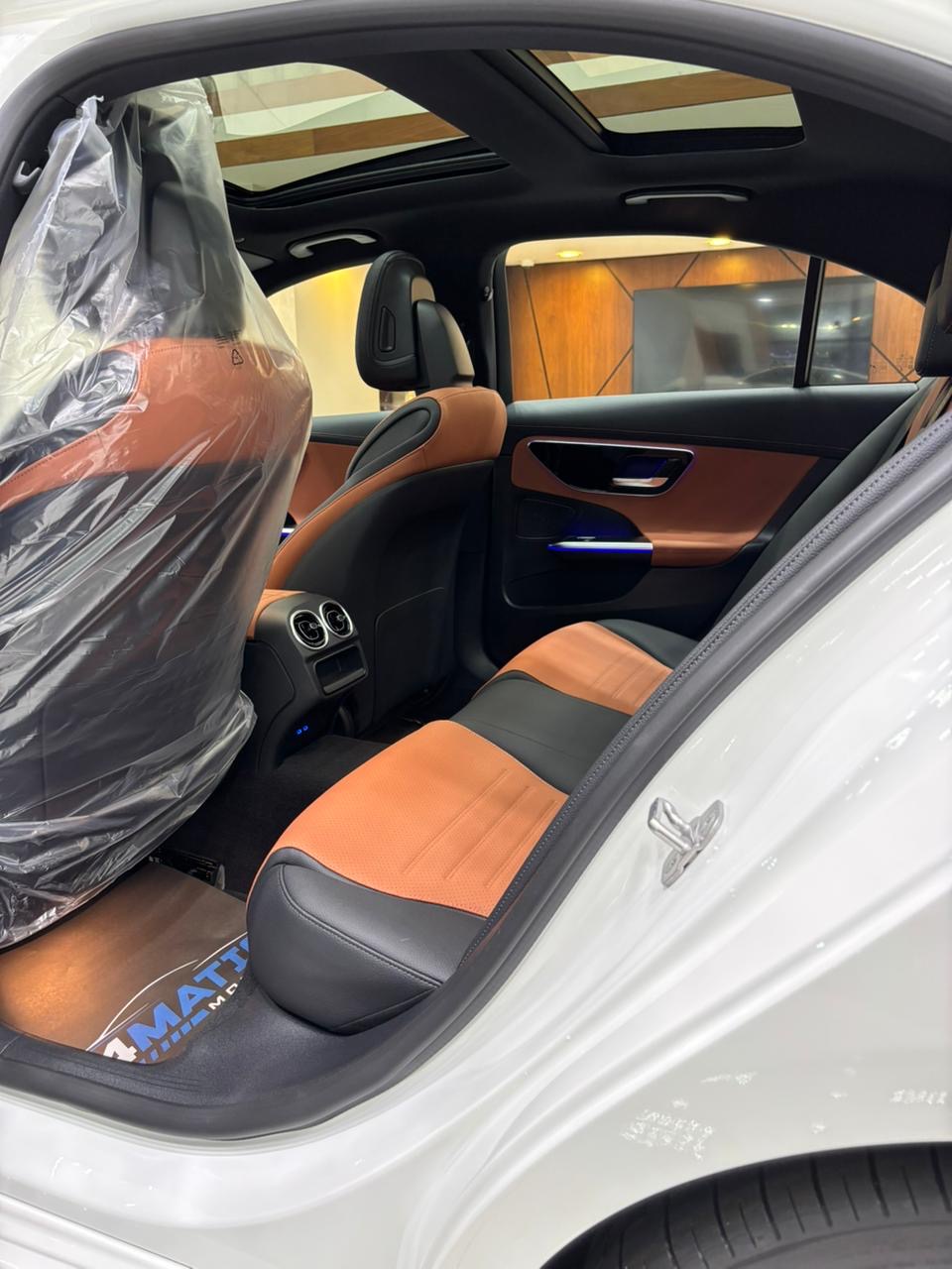 
								Mercedes-Benz C-Class C200 2026 full									