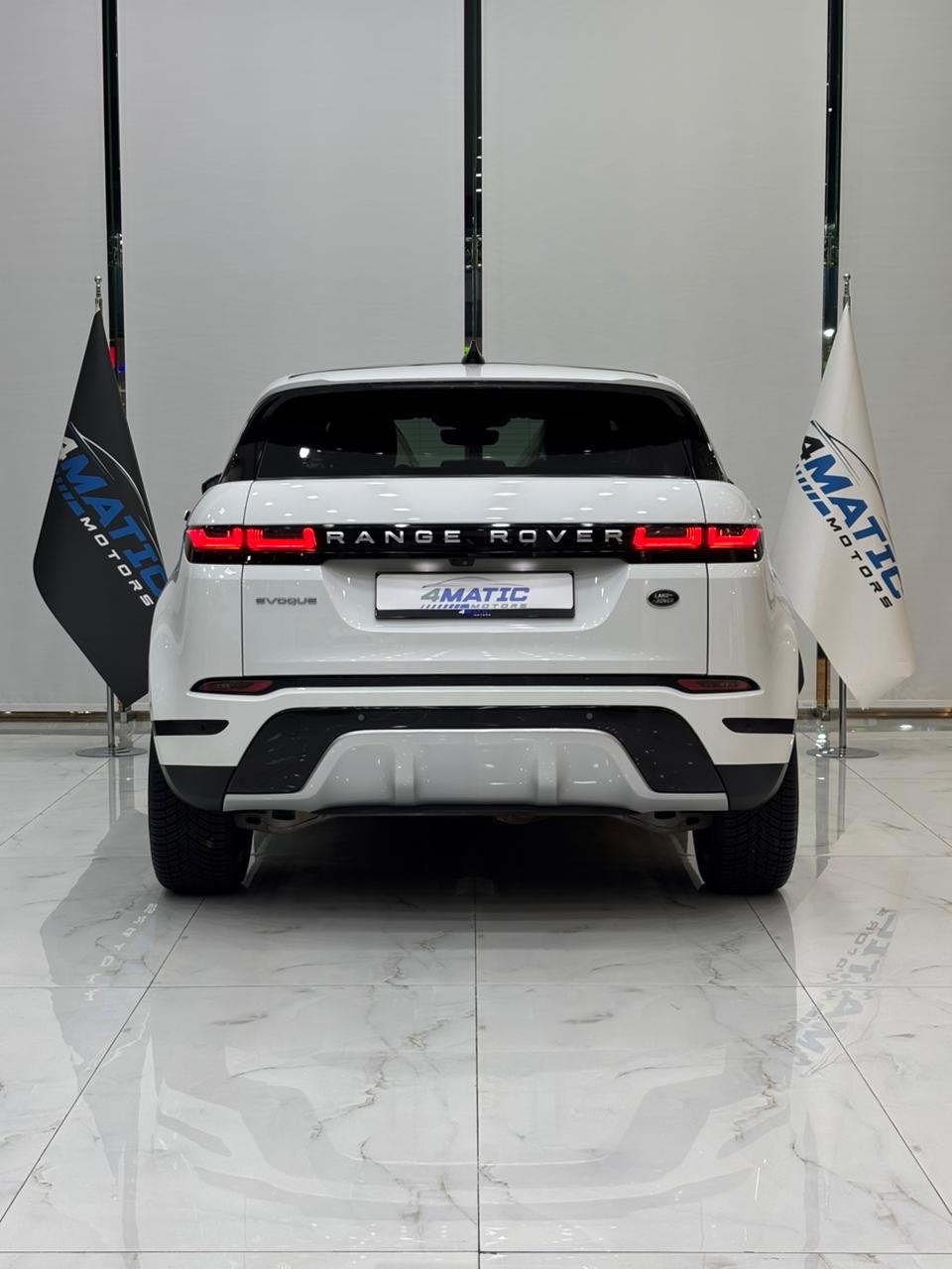 
								Land Rover Range Rover Evoque P200 SE 2021 full									