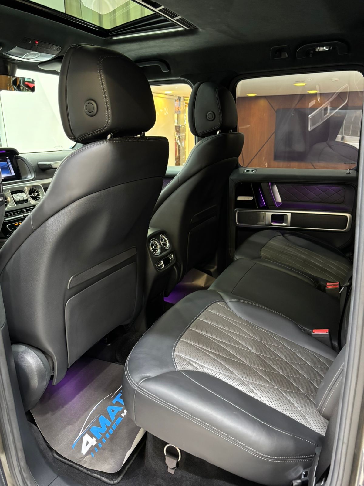 
								Mercedes-Benz G-Class G 63 AMG 2021 full									