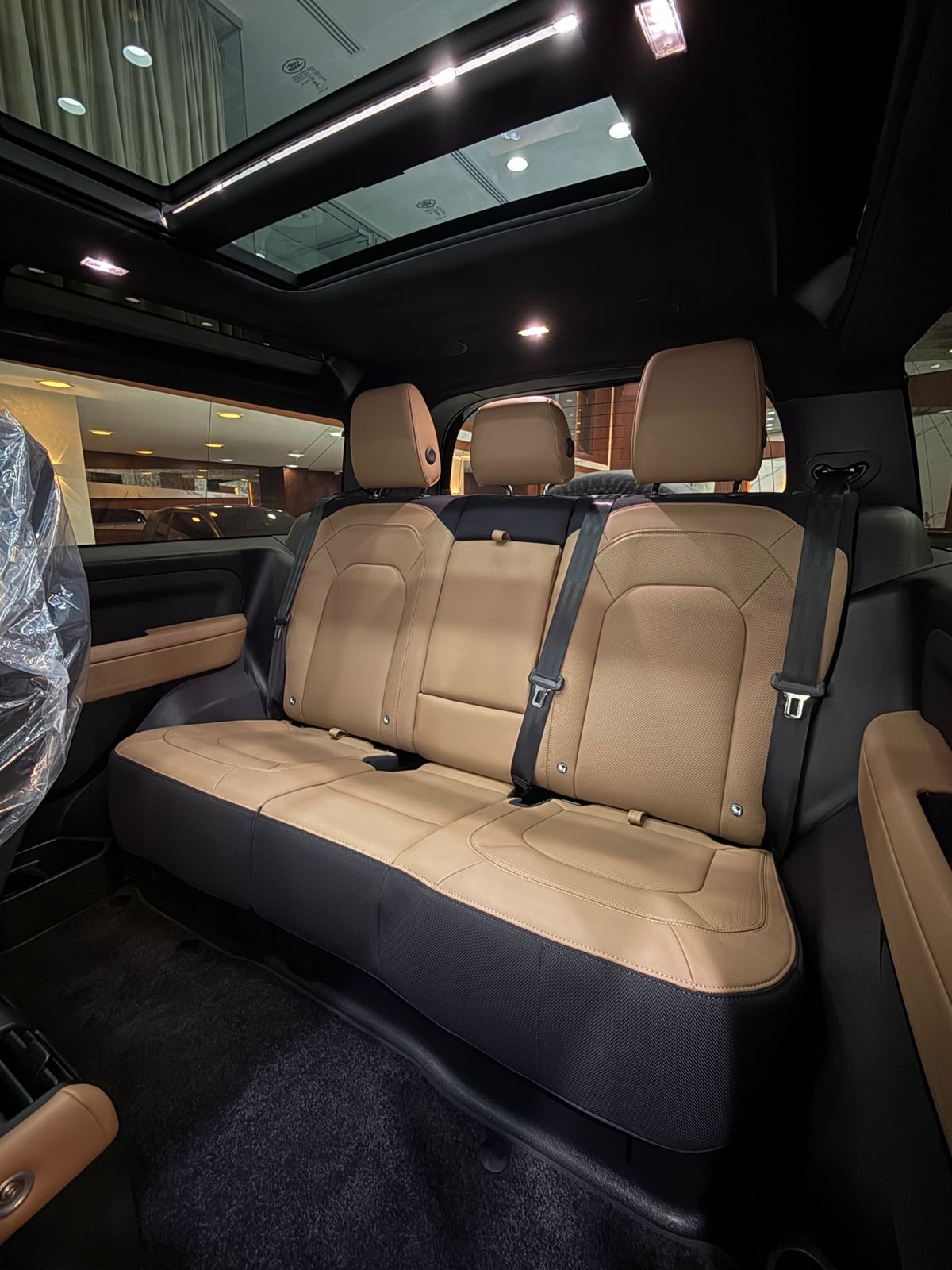 
								Land Rover Defender 90 P525 V8 Edition  2025 full									