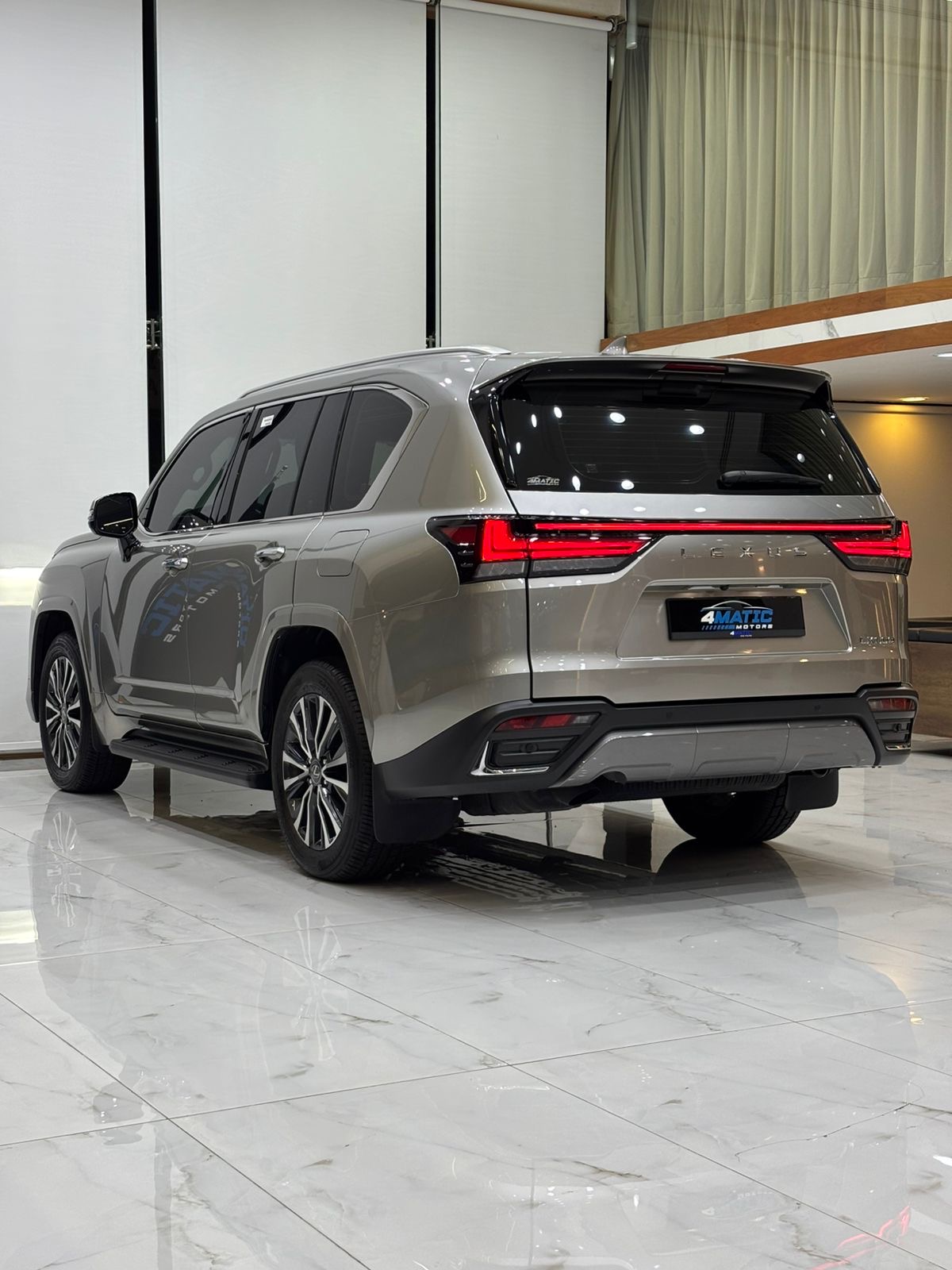 
								Lexus LX-Series LX 600 Prestige 2024 full									