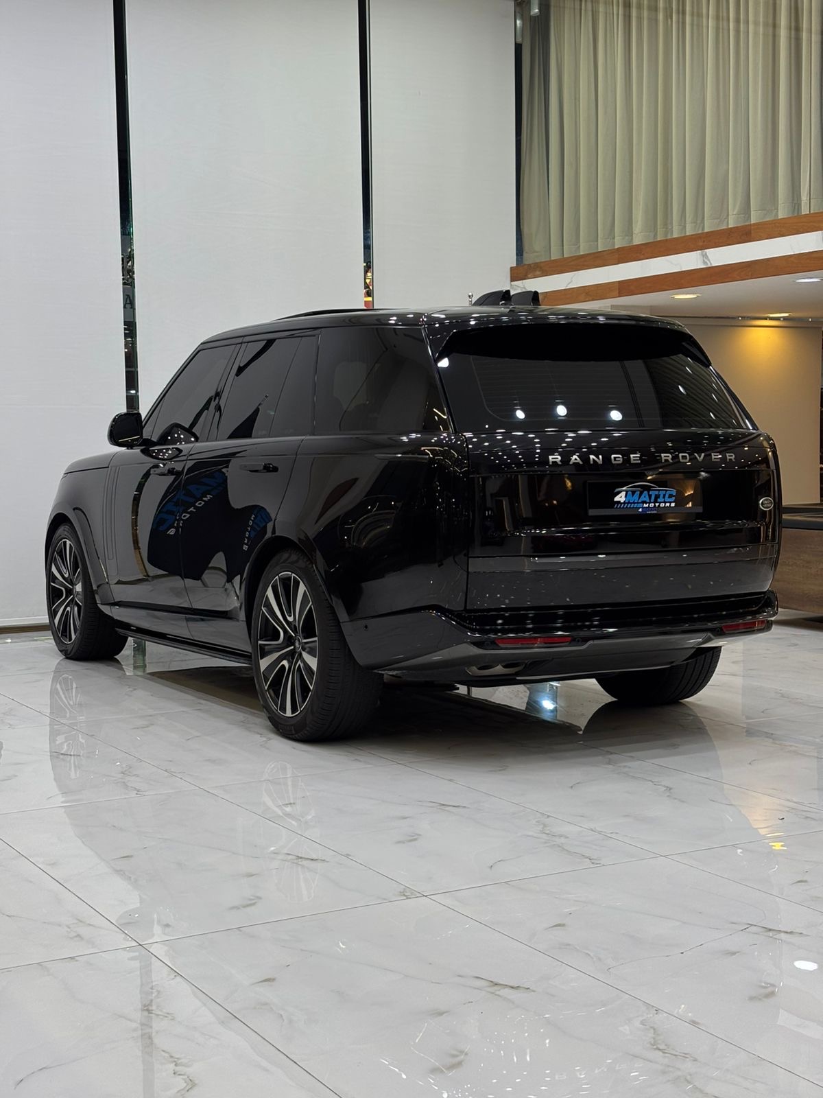 
								Land Rover Range Rover HSE P530 2022 full									