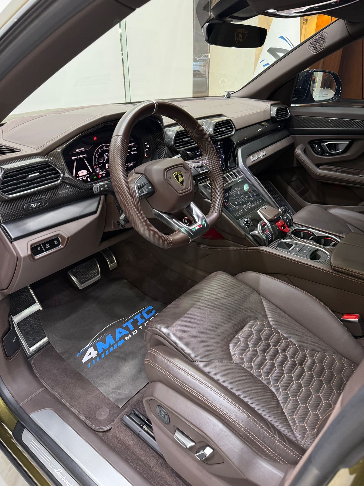 
								Lamborghini Urus S 2023 full									