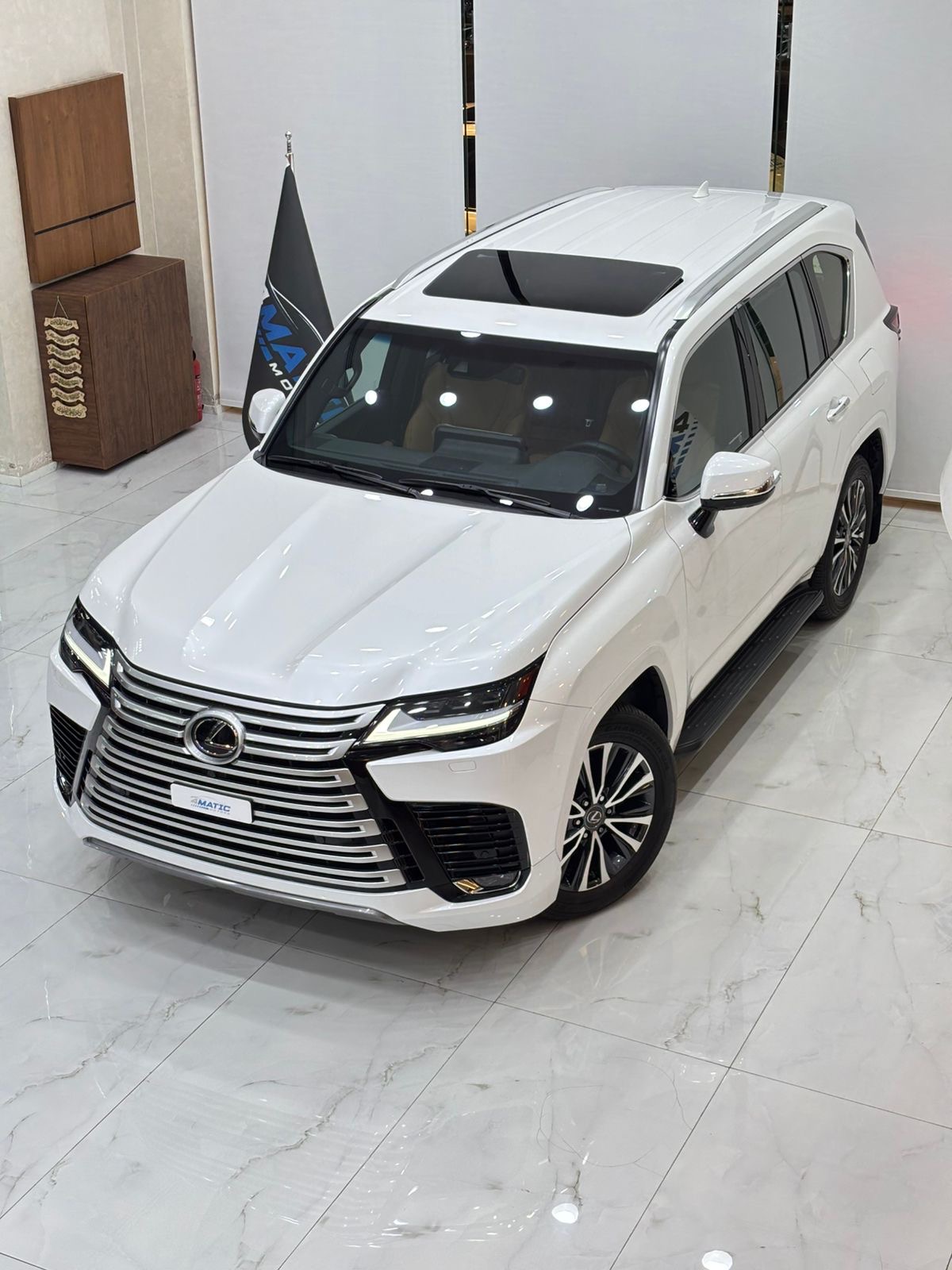 Lexus LX-Series LX 600 Prestige 2024