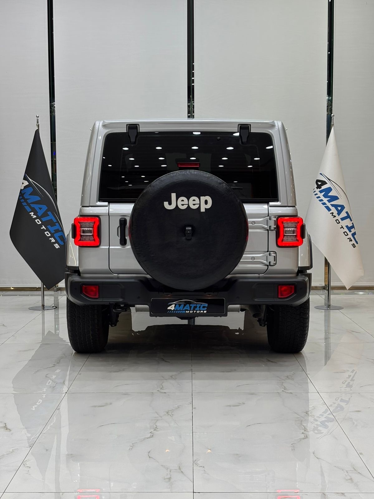 
								Jeep Wrangler Sahara 2023 full									
