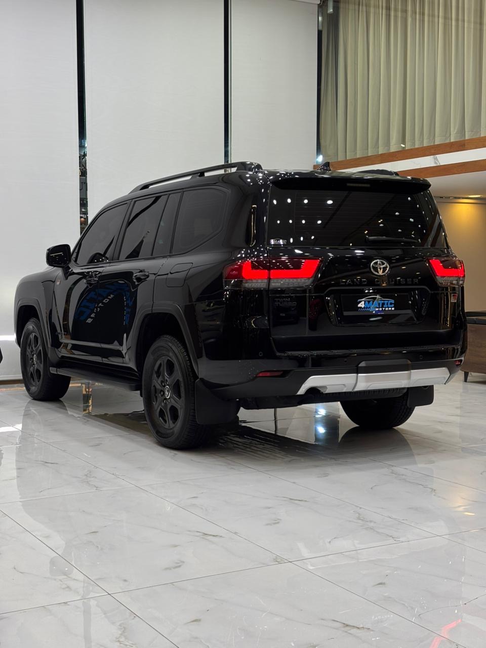 
								Toyota Land Cruiser GR Sport 2024 full									