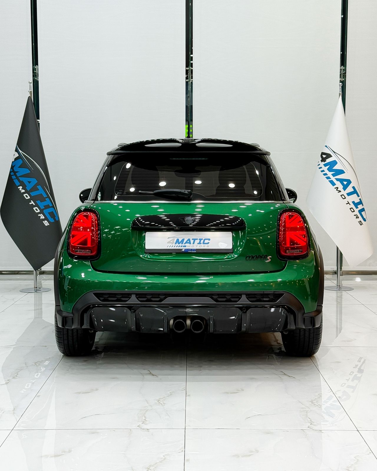 
								MINI Cooper Cooper S JCW 2023 full									