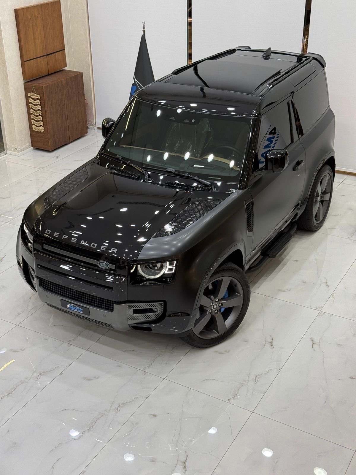 Land Rover Defender 90 P525 V8 Edition  2025