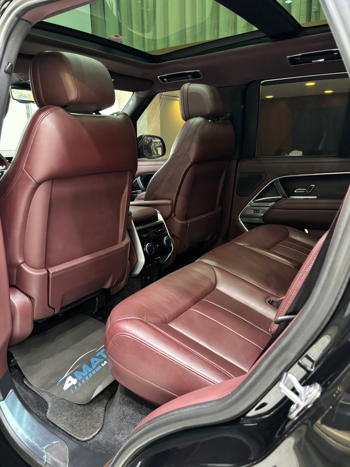 
								Land Rover Range Rover HSE P530 2022 full									