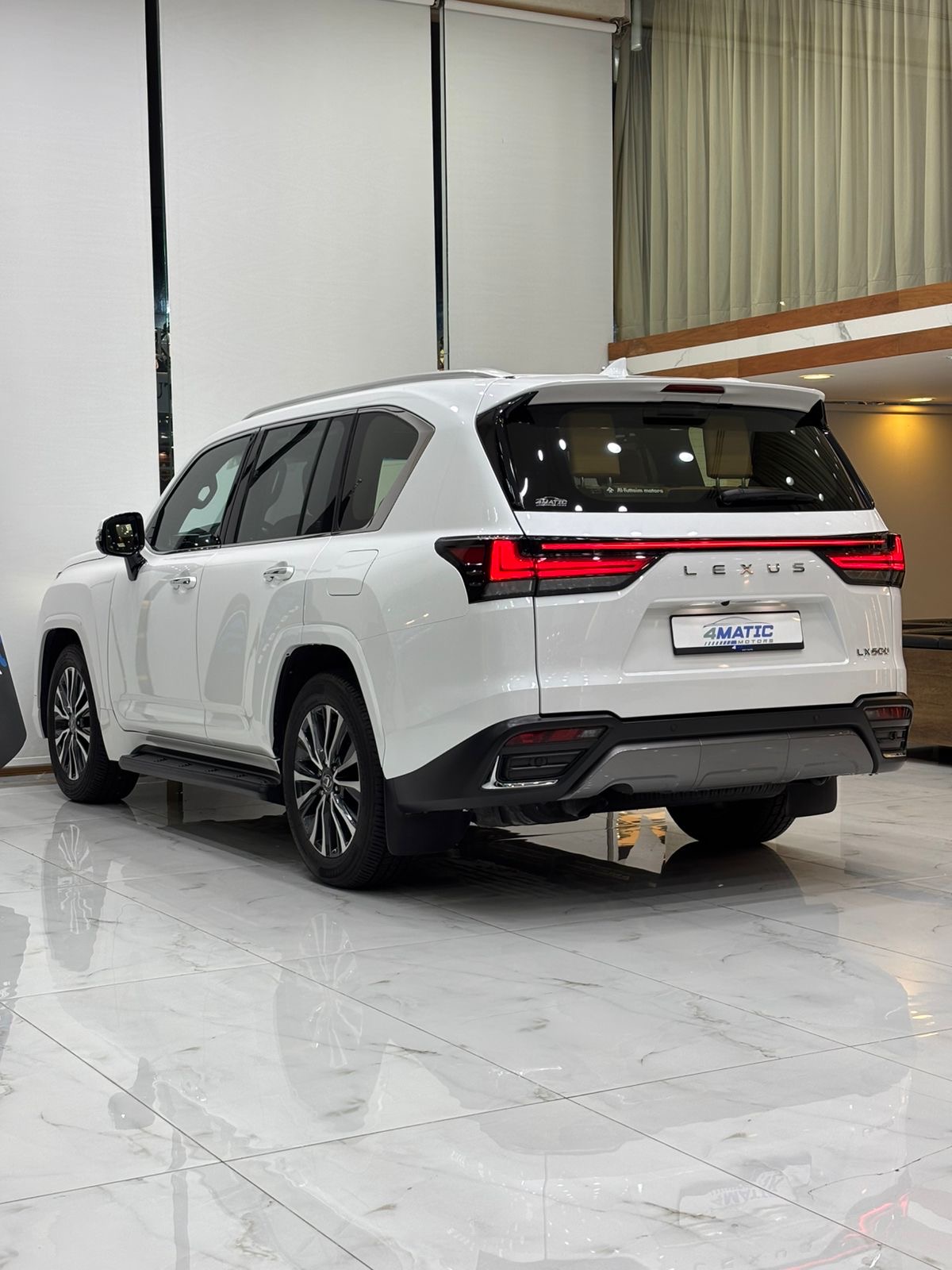 
								Lexus LX-Series LX 600 Prestige 2024 full									