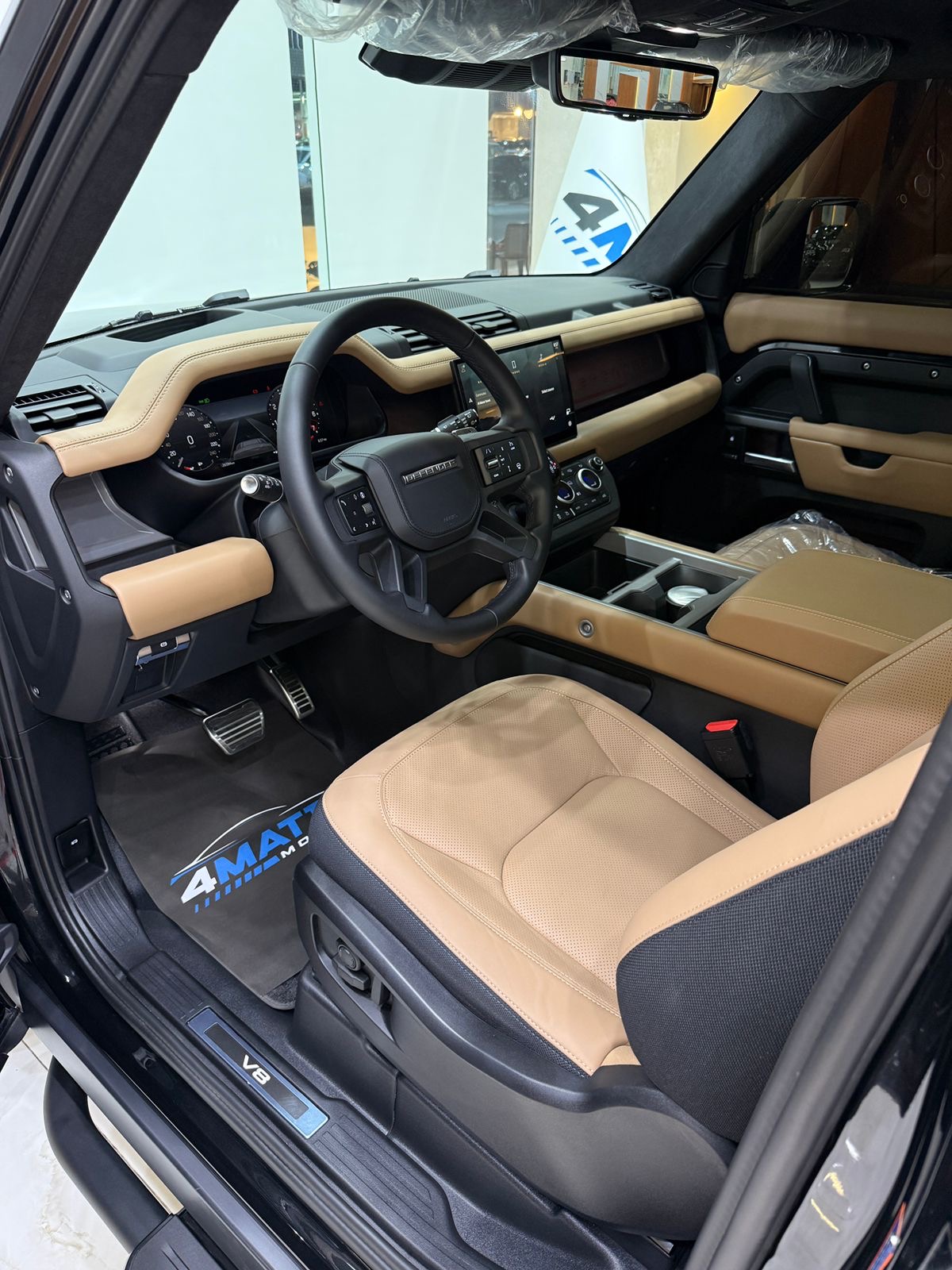 
								Land Rover Defender 90 P525 V8 Edition  2025 full									