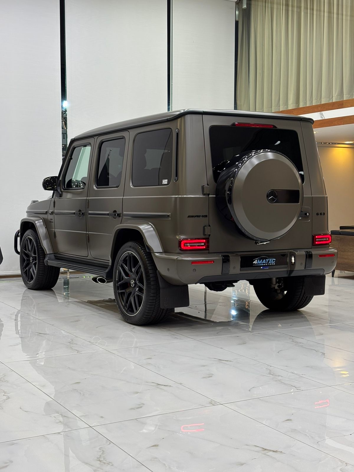 
								Mercedes-Benz G-Class G 63 AMG 2021 full									