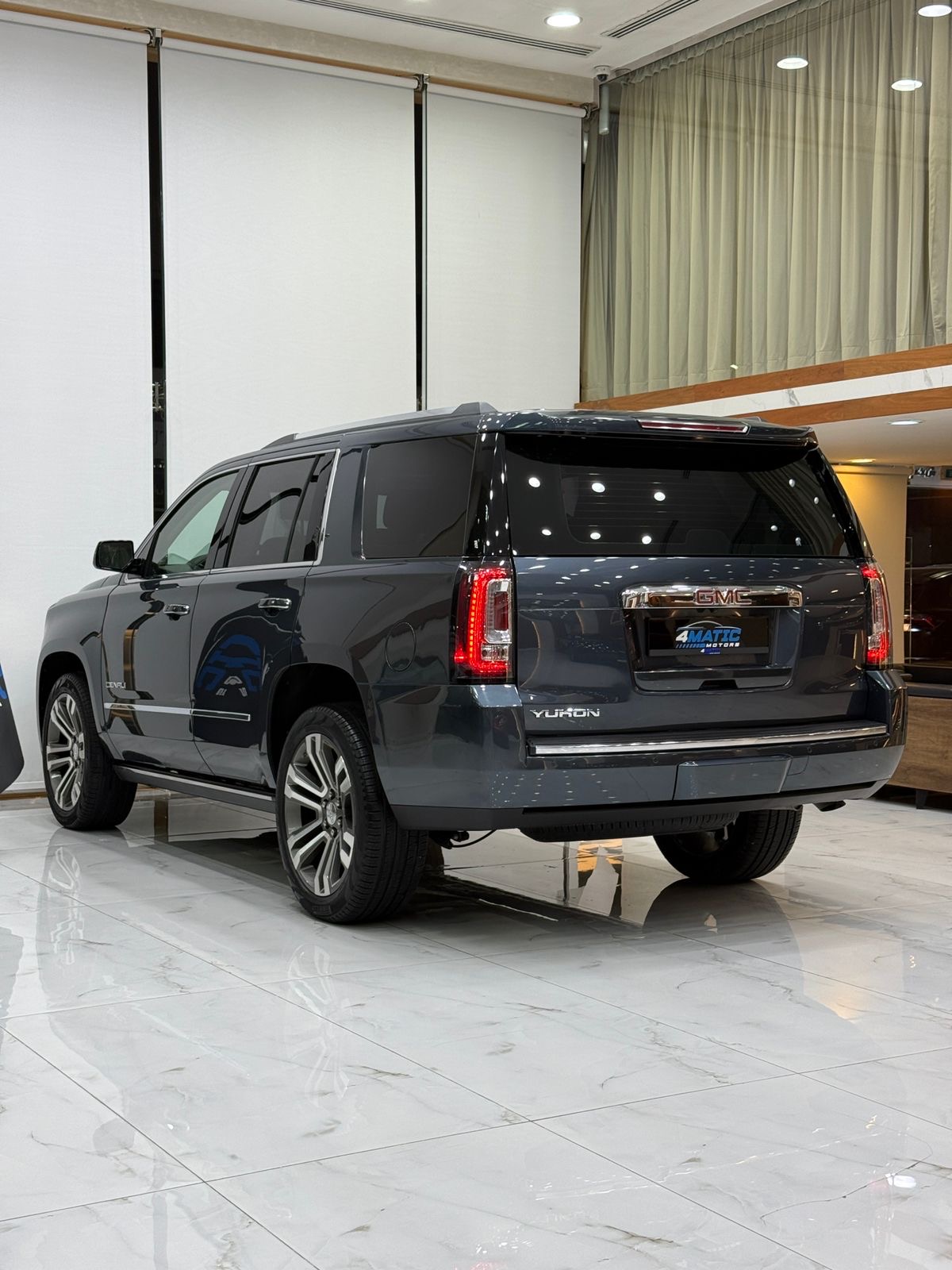 
								GMC Yukon Denali 2020 full									
