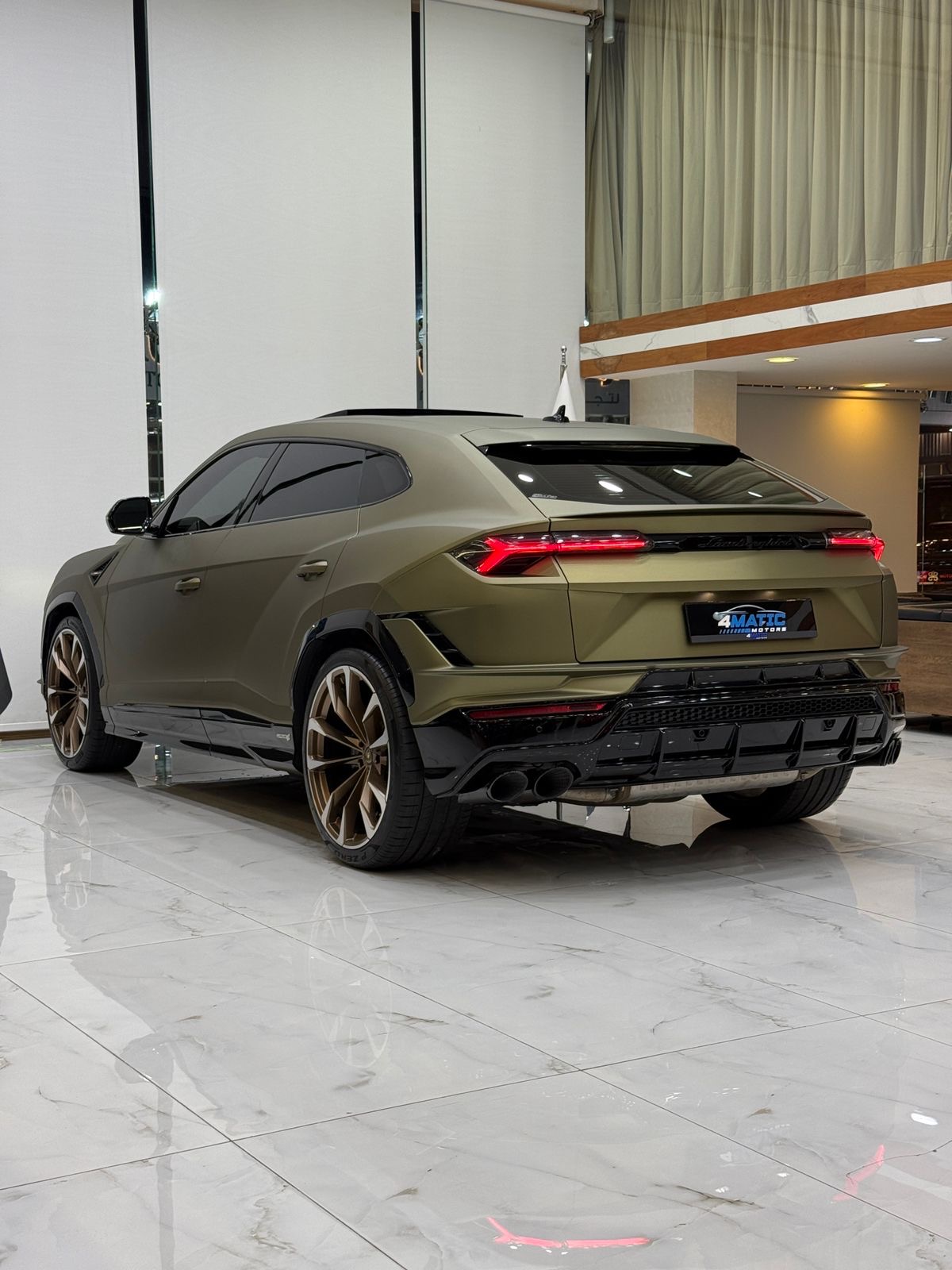 
								Lamborghini Urus S 2023 full									