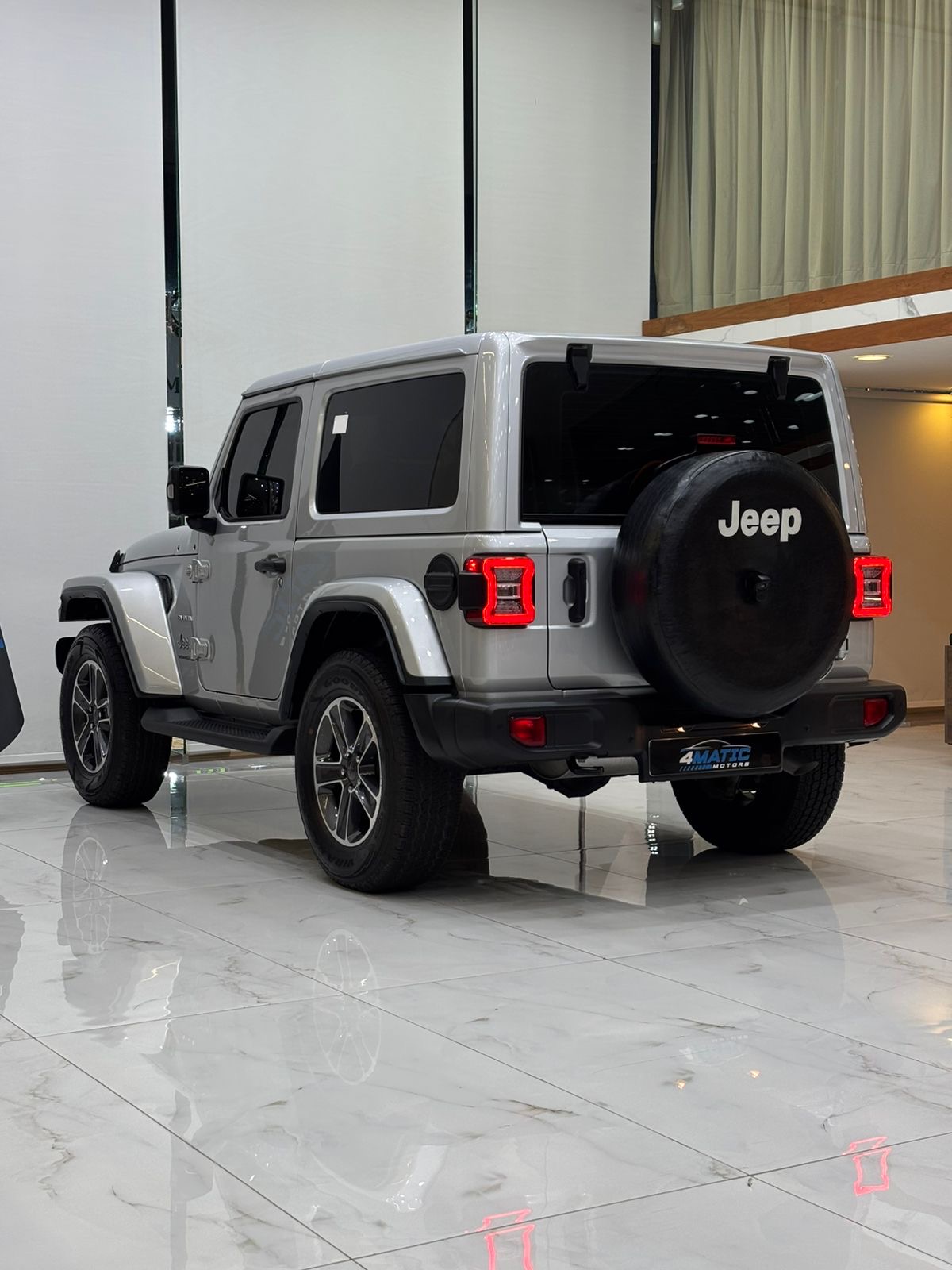 
								Jeep Wrangler Sahara 2023 full									