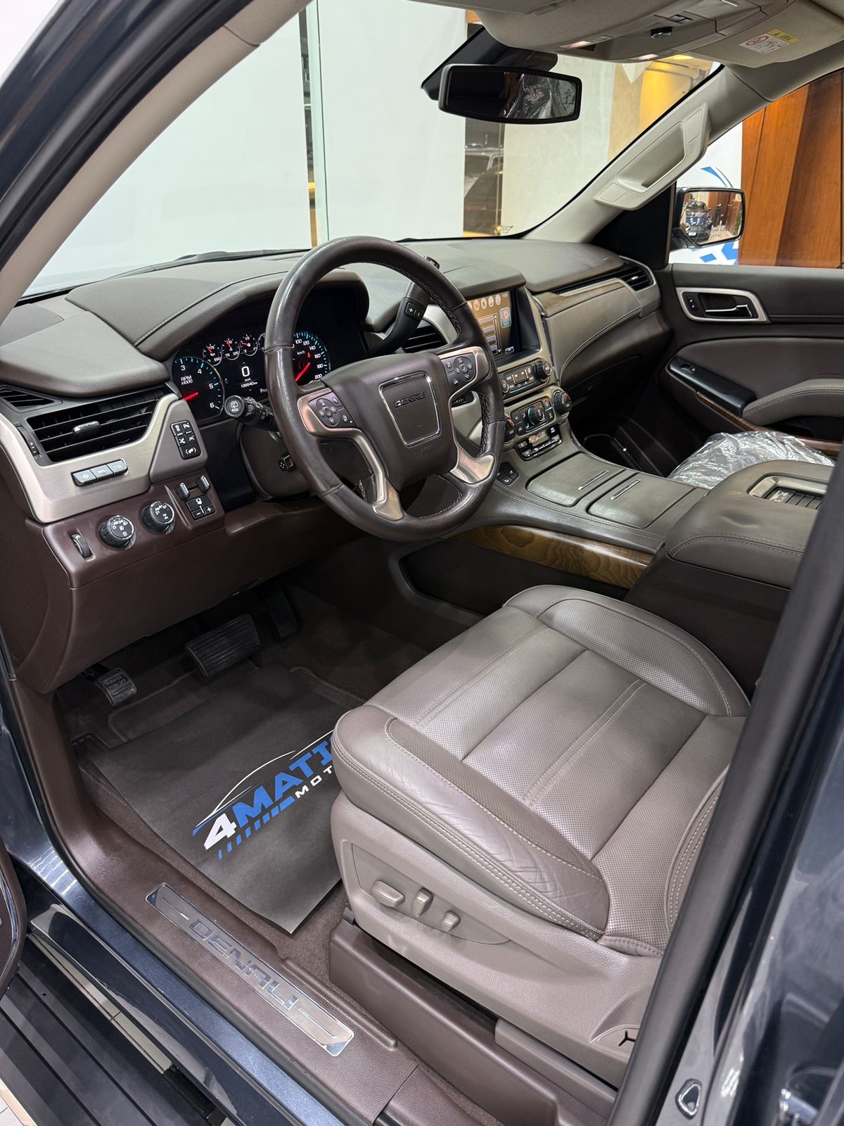 
								GMC Yukon Denali 2020 full									