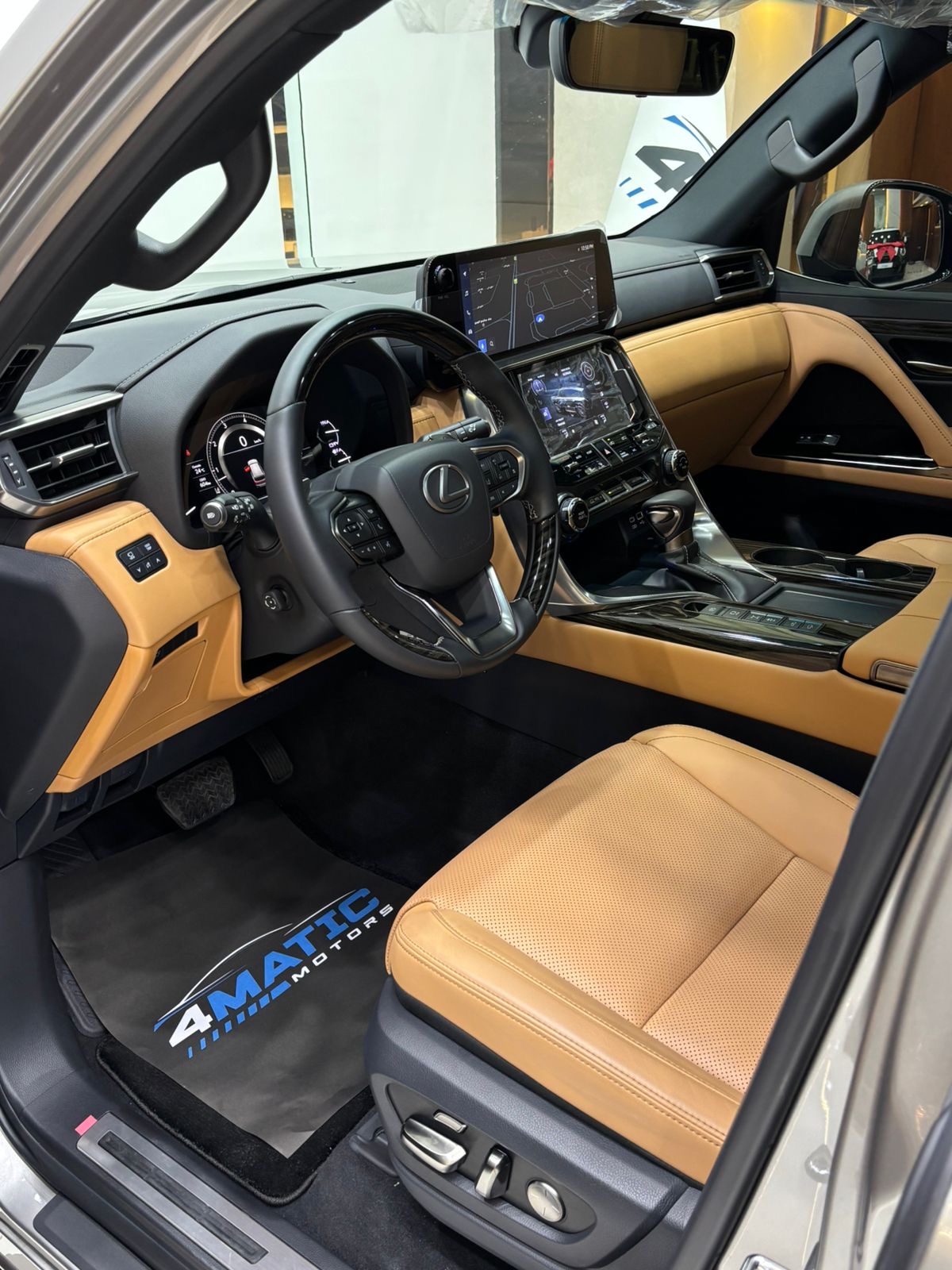 
								Lexus LX-Series LX 600 Prestige 2024 full									