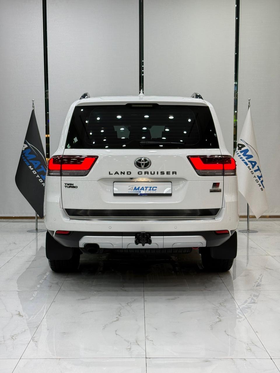 
								Toyota Land Cruiser GR Sport 2024 full									