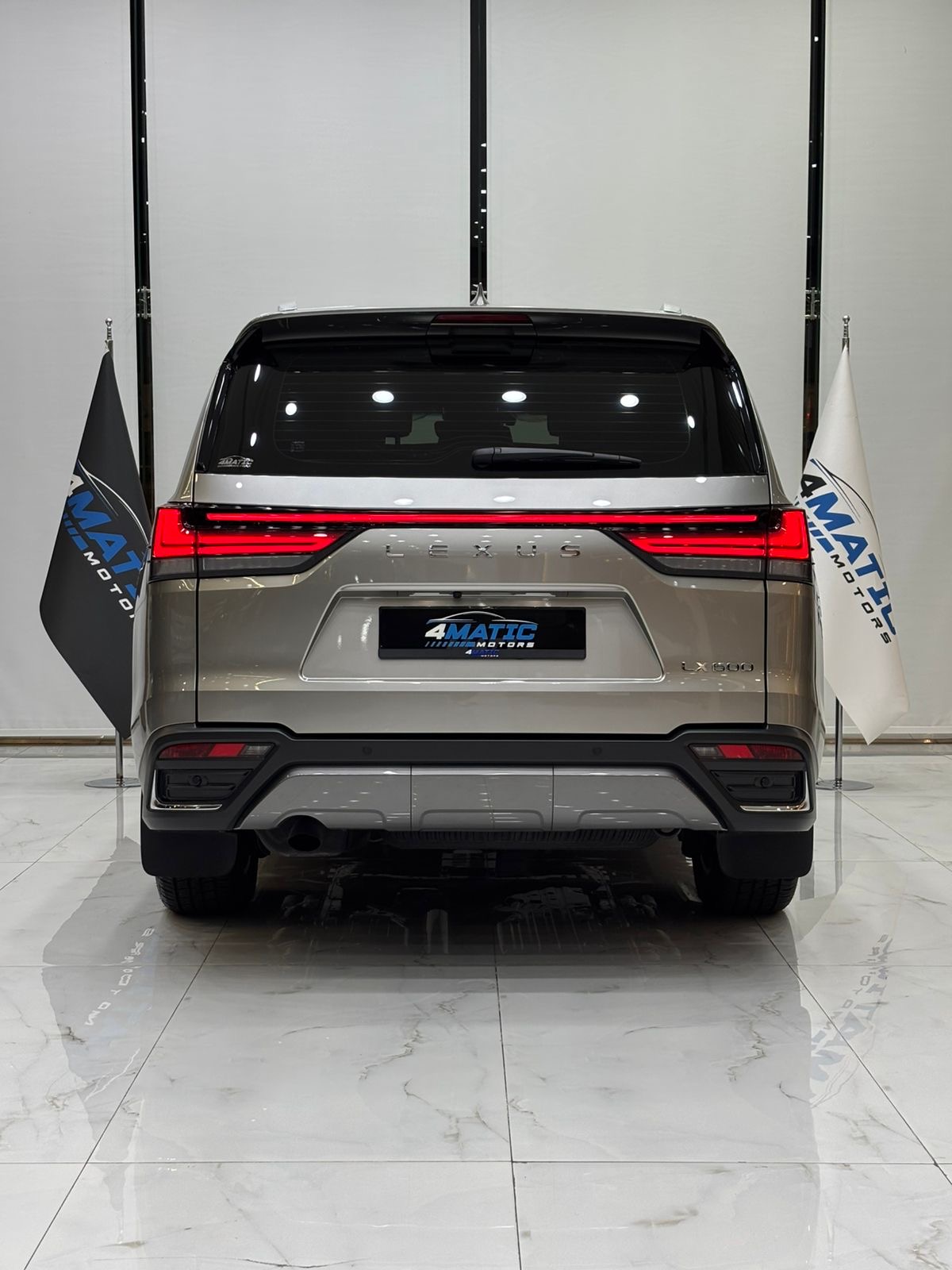 
								Lexus LX-Series LX 600 Prestige 2024 full									