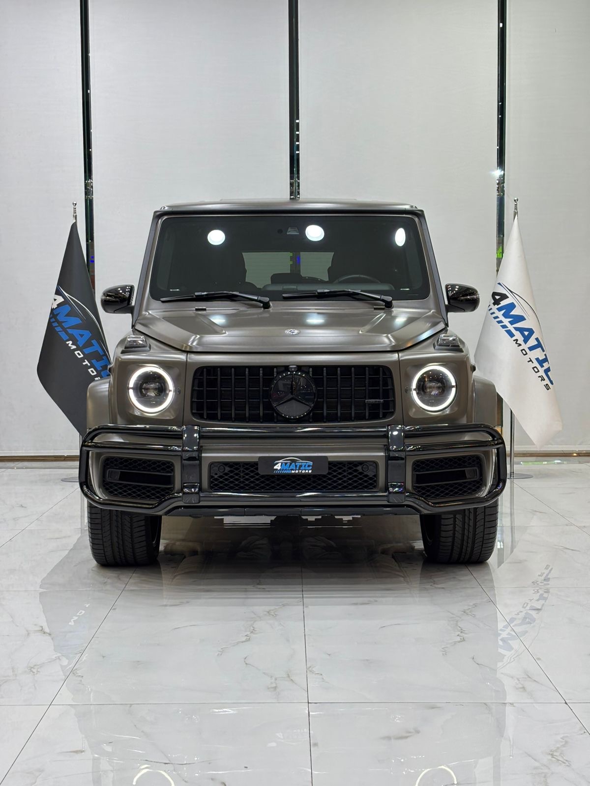 
								Mercedes-Benz G-Class G 63 AMG 2021 full									