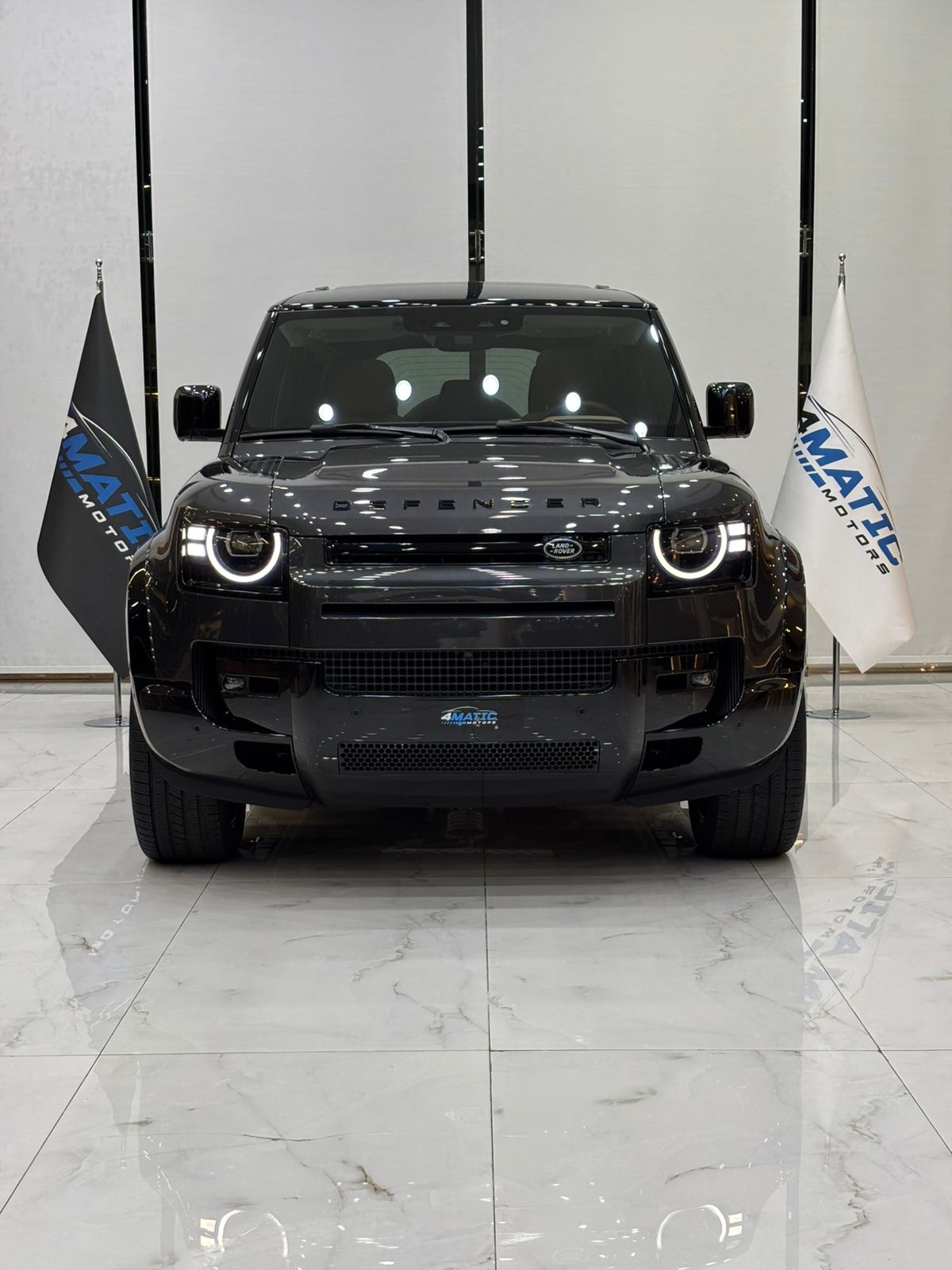 
								Land Rover Defender 110 X-Dynamic HSE 2026 full									
