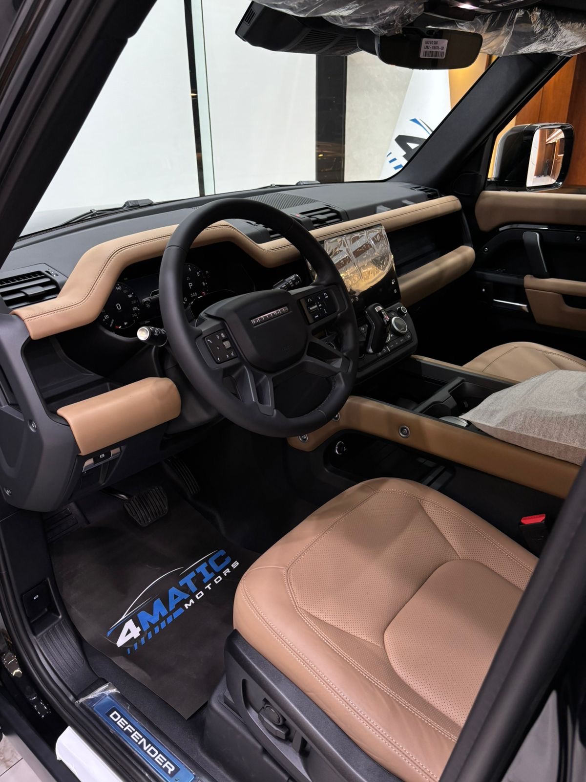 
								Land Rover Defender 110 X-Dynamic HSE 2026 full									