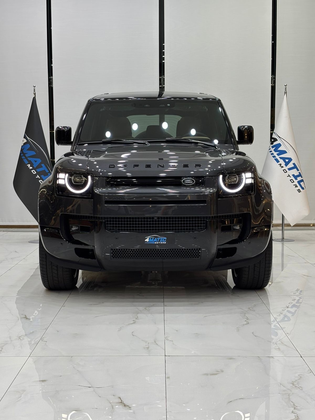 
								Land Rover Defender 110 X-Dynamic HSE 2026 full									