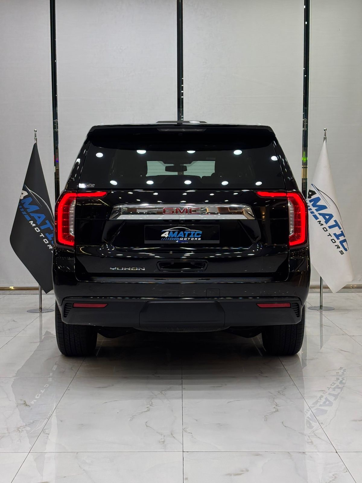 
								GMC Yukon AT4 2023 full									