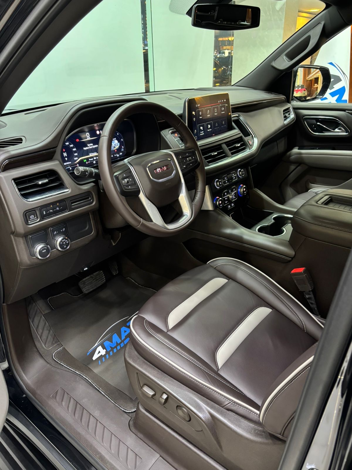 
								GMC Yukon AT4 2023 full									