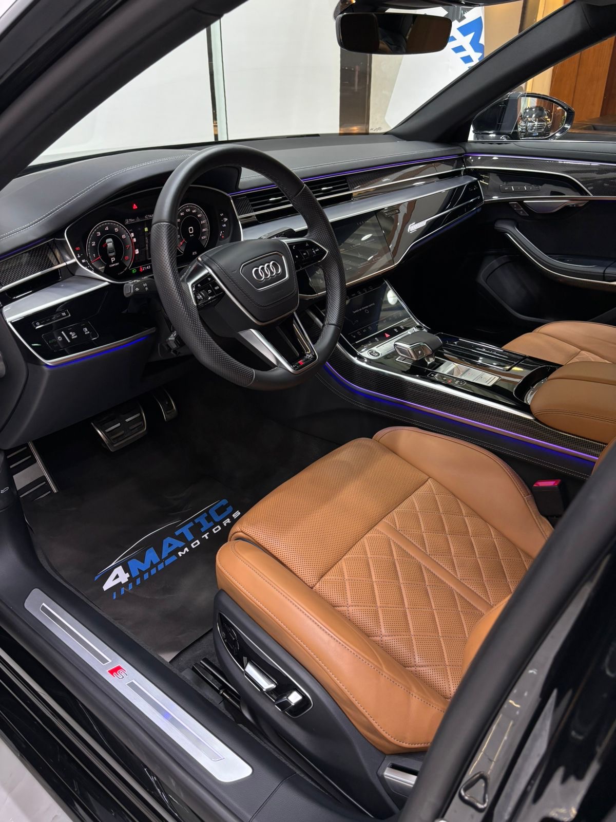 
								Audi A8 55 TFSI Quattro 2023 full									