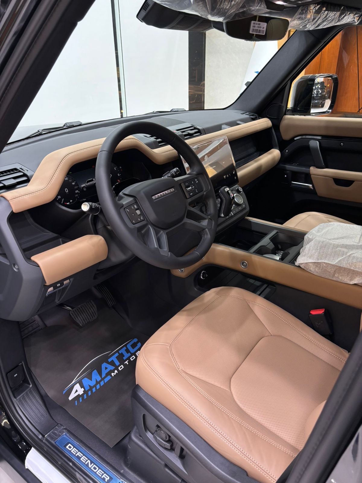 
								Land Rover Defender 110 X-Dynamic HSE 2026 full									